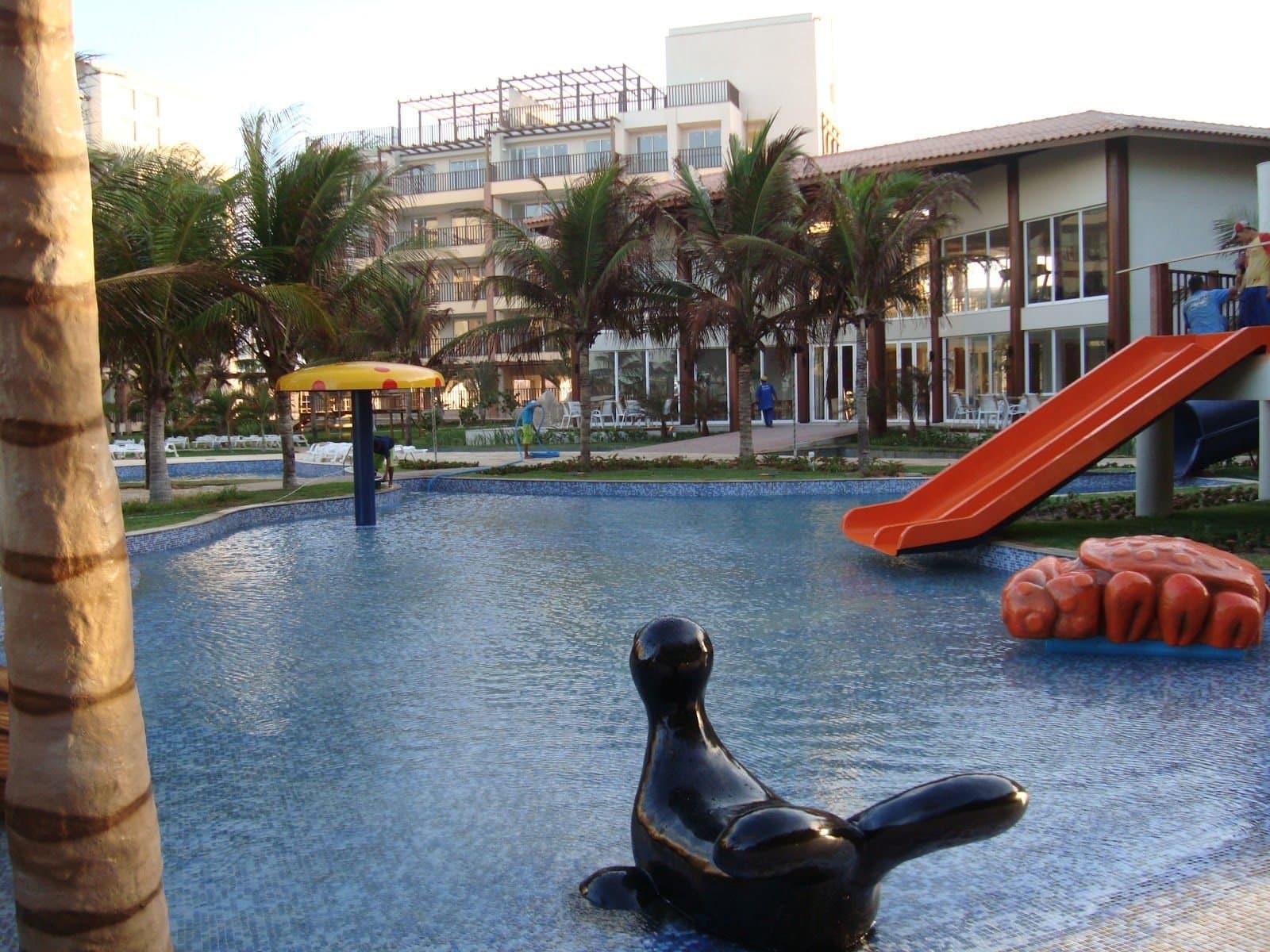 Beach Living 03 Qts acomoda ate 08 pessoas