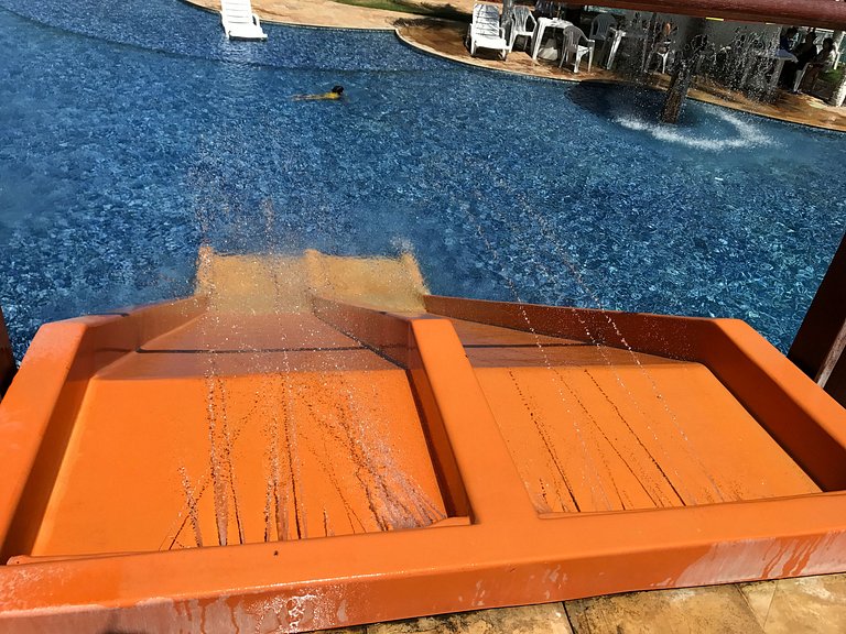 Beach Living Pe n areia 400m do Beach Park 02 Qtos