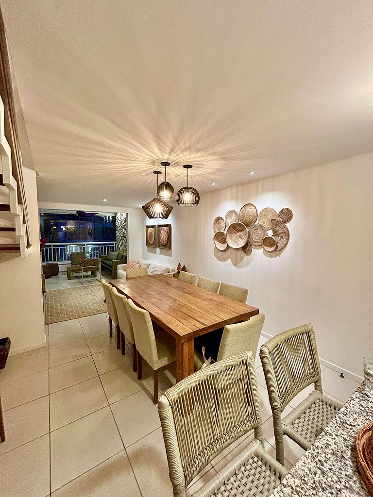 Linda Duplex, 4qtos, jacuzzi e vista mar
